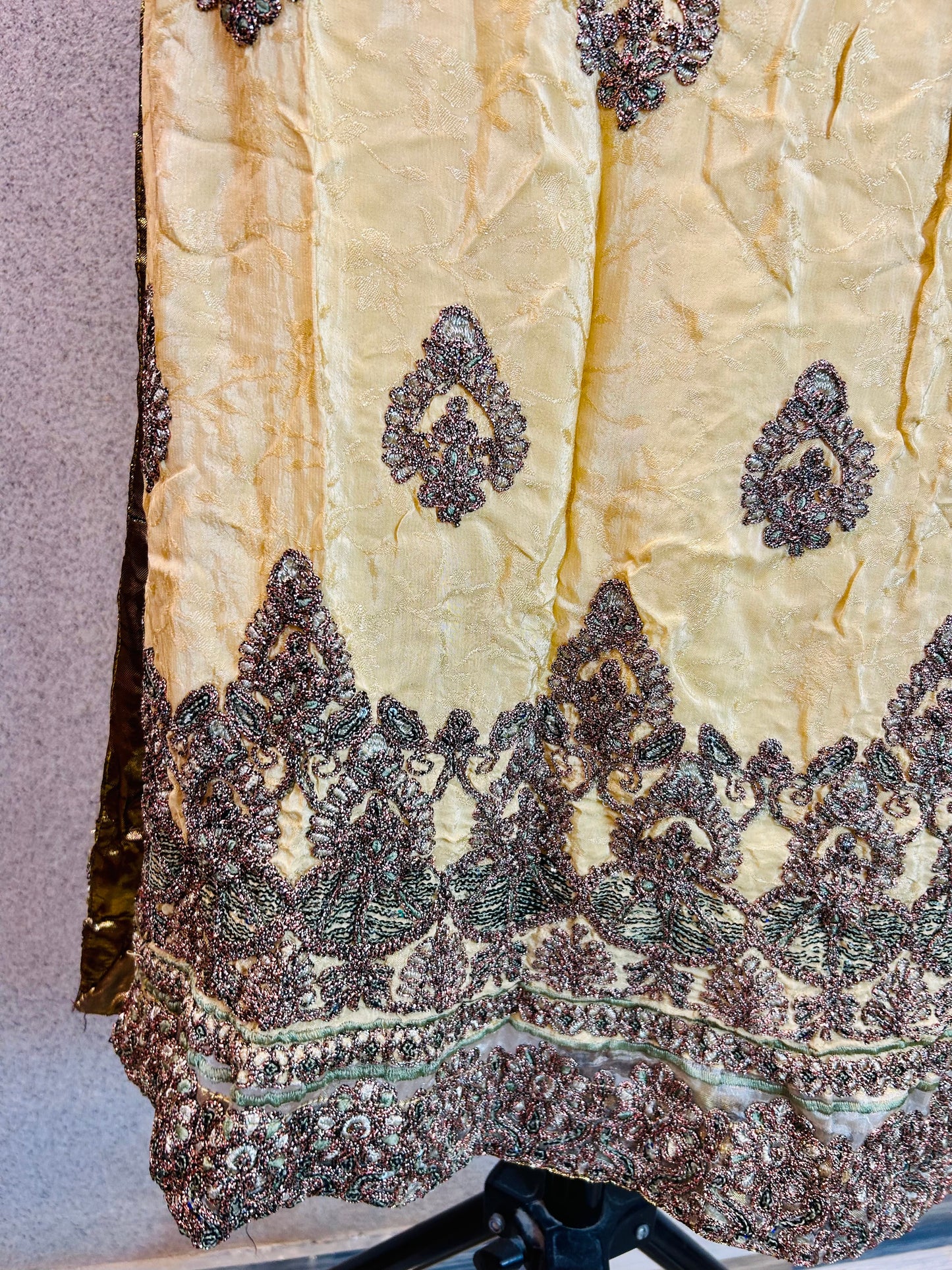 Fully Embroidered Semi Formal Golden & Green Dress Kameez Chiffon & Crinkle Fabric DSG3-123